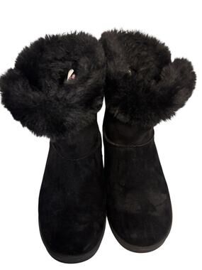 Black Faux Fur Winter Boots • Size 8 • Cozy Pull‑On • Excellent Condition